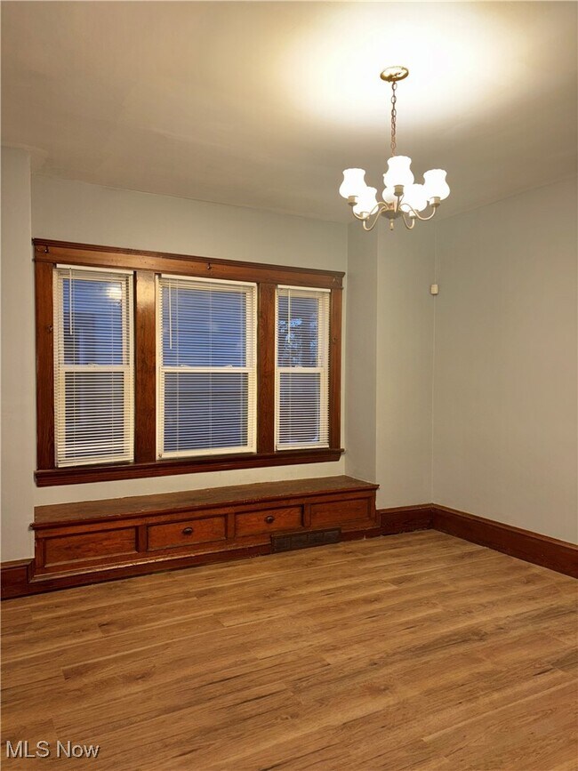 Foto del edificio - 7523 Osage Ave