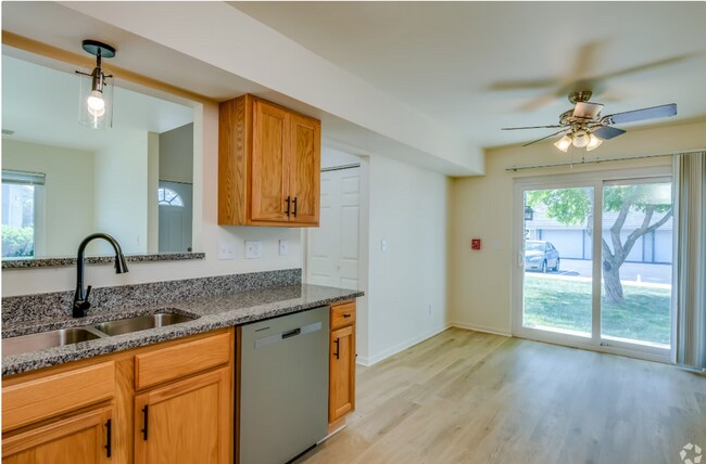 Foto del edificio - 14776 W Hidden Creek Ct