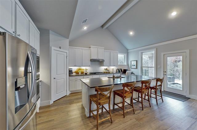 Building Photo - 566 Torrey Pines Cir