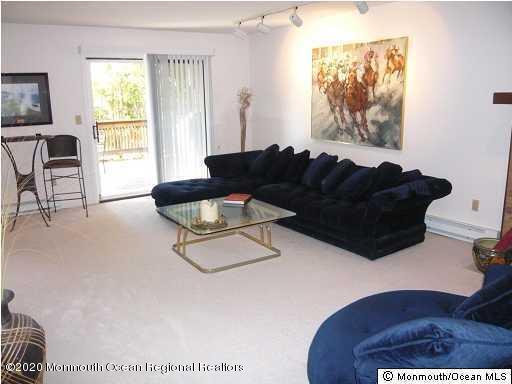 Foto del edificio - 44 Linden Ct