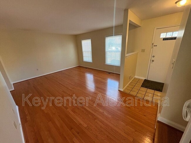 Building Photo - 8239 Dr Craik Ct