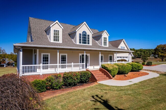 Foto del edificio - Greenback 37742 - 4 bedroom, 4.5 bath home - Contact Jeremy Logan (865) 307-2273