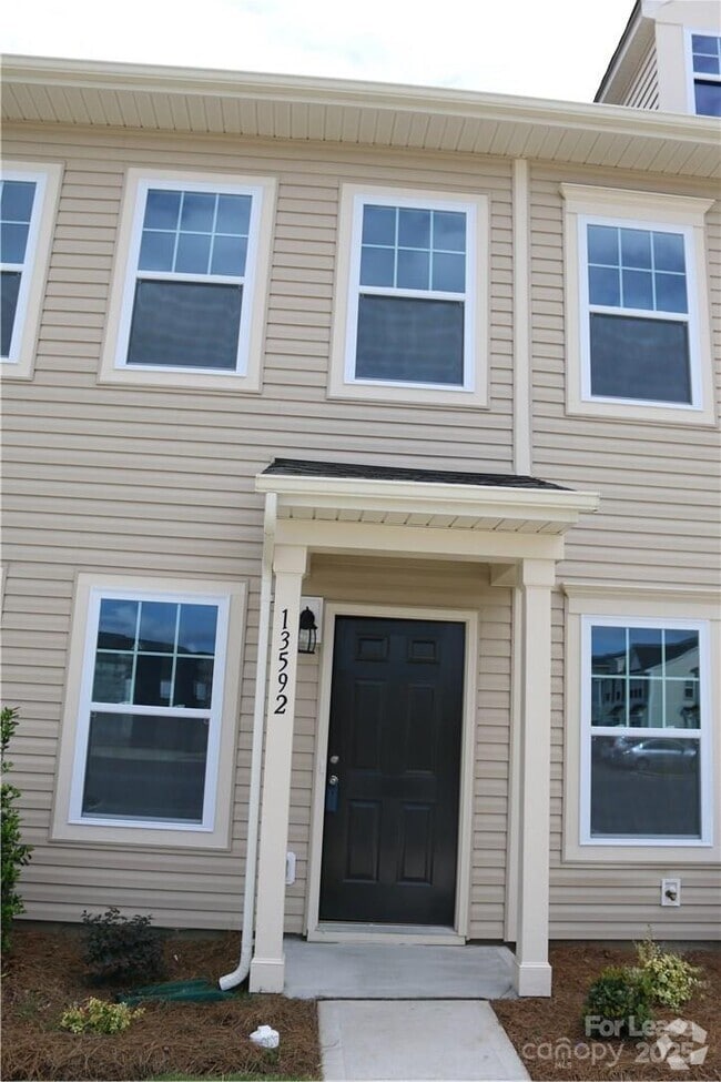 Building Photo - 13588 Calloway Glen Dr
