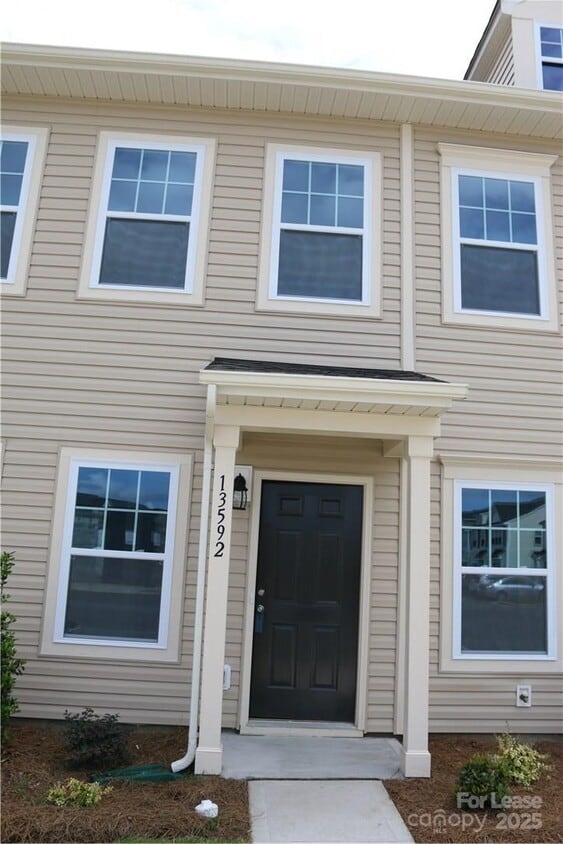 Primary Photo - 13588 Calloway Glen Dr