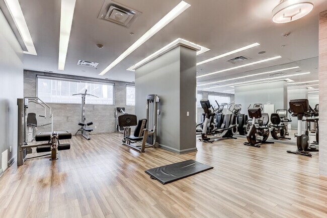 Photo du bâtiment - 116 B Yorkville Ave