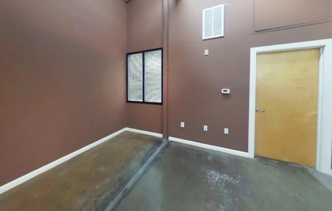 Building Photo - 1011 W Marshall St