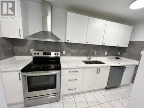 Building Photo - 100 Mornelle Ct