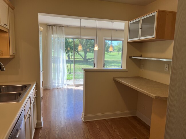 Building Photo - 309 Memory Ln