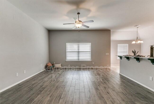 Foto del edificio - 15316 Hill Branch Rd