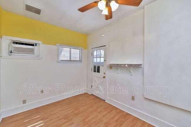 Building Photo - 1317 E Monroe St
