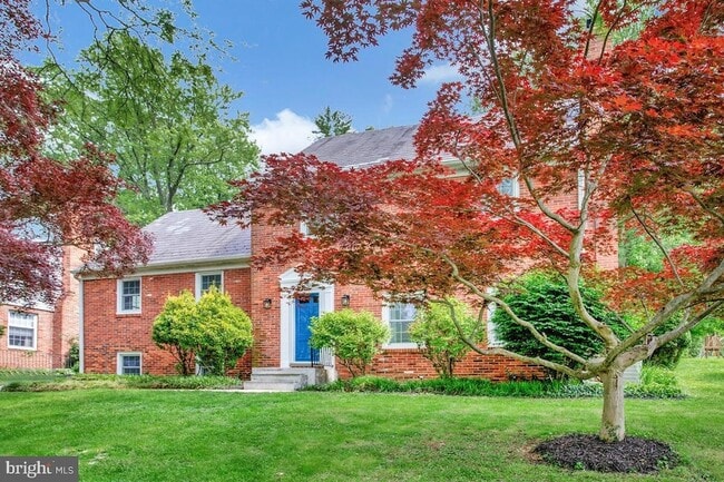 Photo - 8205 Robin Hood Ct House