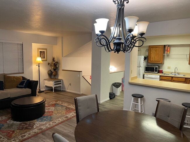 Great room and kitchen - 1351 S Main St