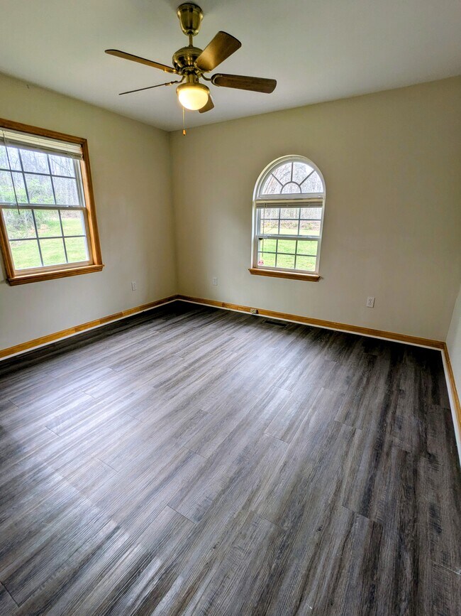 Building Photo - 7403 Primm Springs Rd