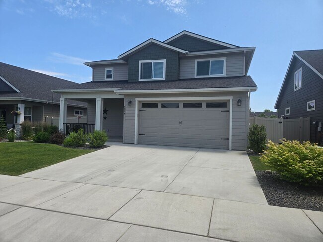 Foto del edificio - Coeur d'Alene Place – 3 Bed, 2.5 Bath Home...