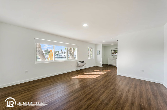 Interior Photo - Ocean Bay House Apartments - 8260 Byron Ave