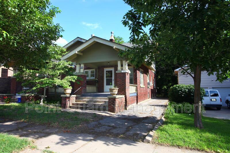 Primary Photo - 3309 E English St