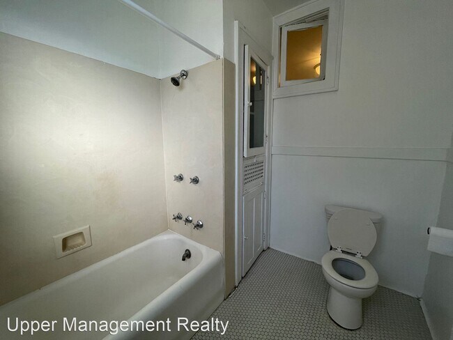 Building Photo - 1 br, 1 bath Apartment - 615 Exposition Bo...