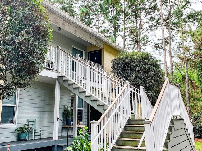 Foto del edificio - 2 Bedroom, 2 Bathroom Condo in Woodscape -...