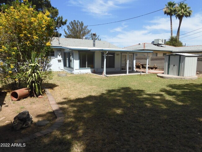 Foto del edificio - 2825 N 33rd St