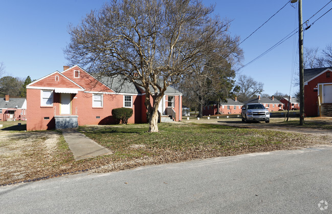 Building Photo - Duplex Village