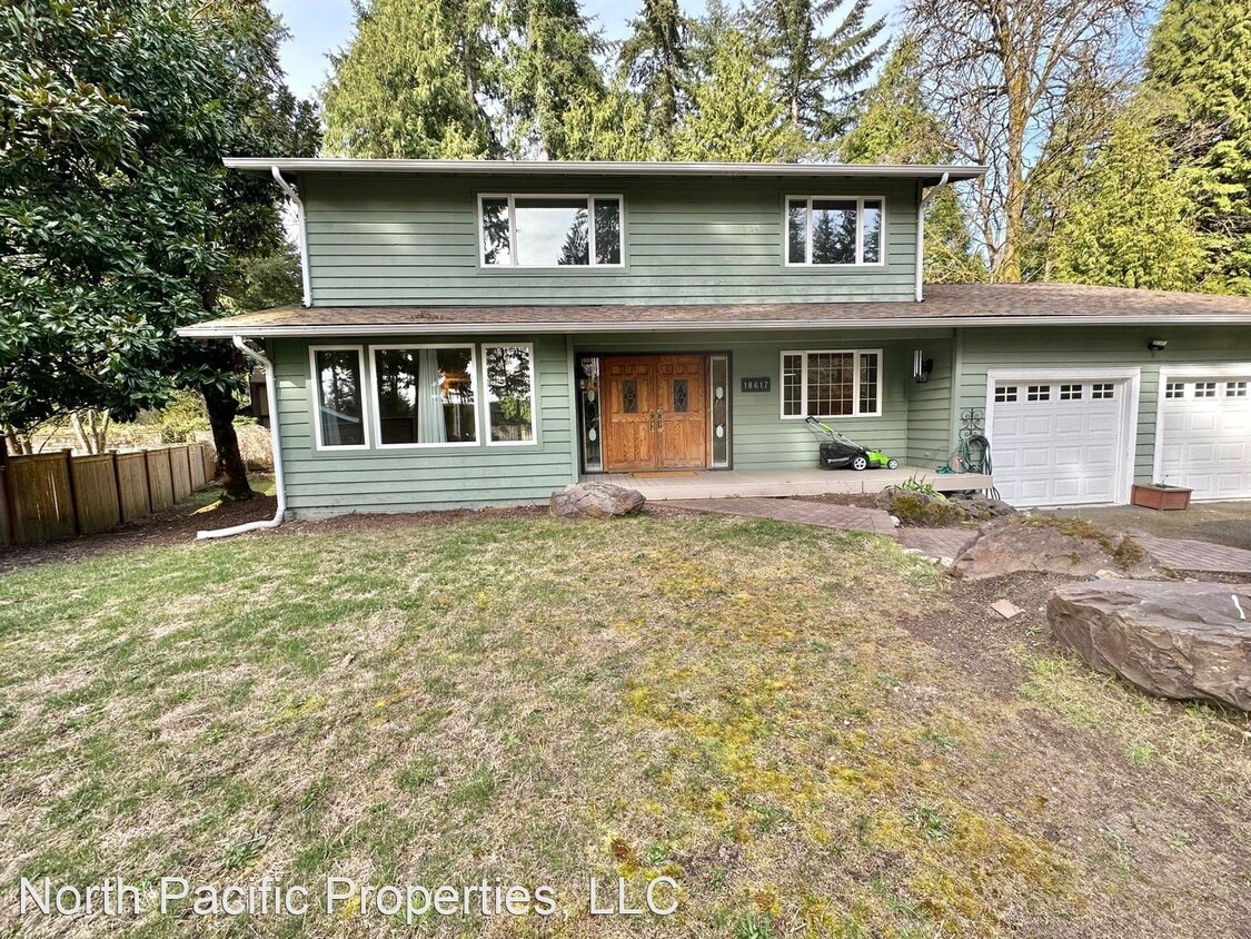 Primary Photo - 5 br, 3.5 bath House - 18617 129th Ave NE