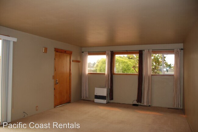 Building Photo - 2 br, 1 bath House - 3241 Glen Street