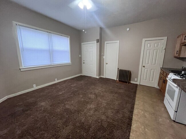 Foto del edificio - 2409 S Calhoun St