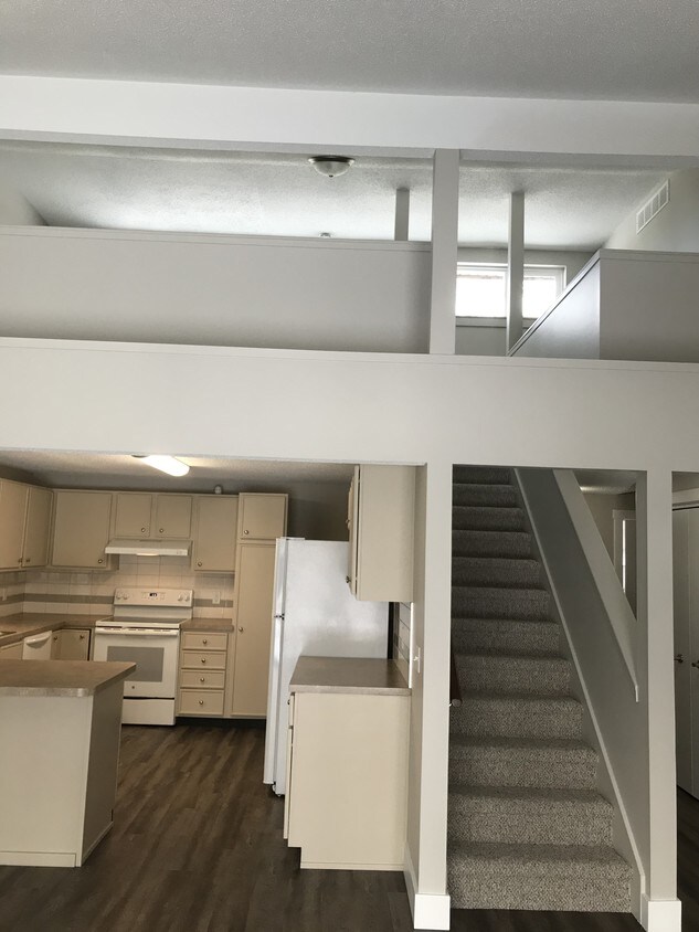 Foto principal - 6335 Weiss St