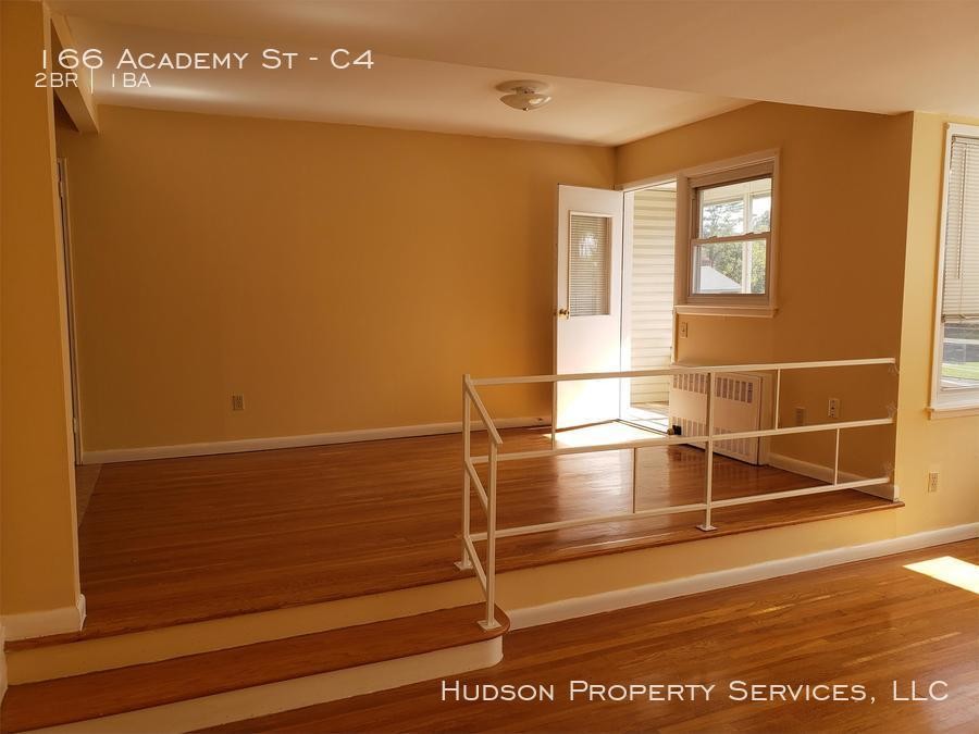Primary Photo - 166 Academy St