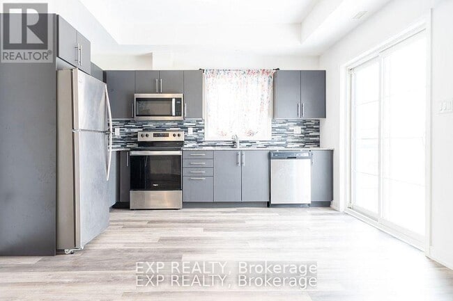 Building Photo - 205-205 W Oak Trl
