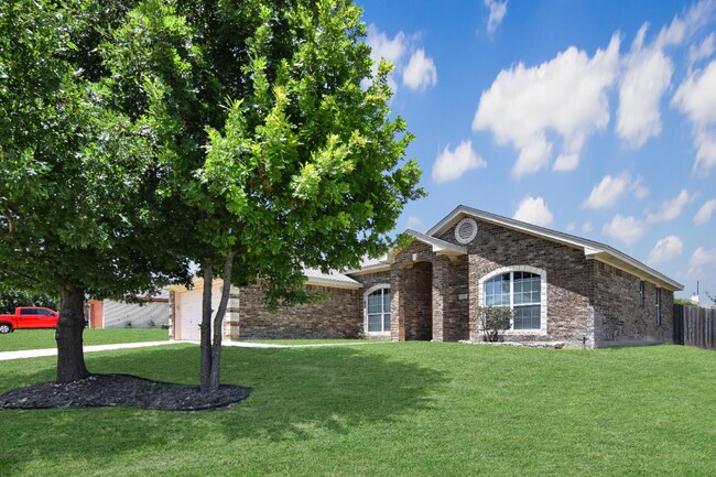 Foto del edificio - 3501 Salt Fork Dr