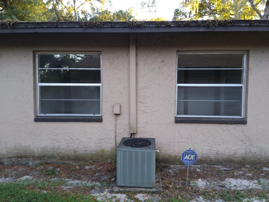 5336 Pine Street, Seffner, FL 33584 Townhome Rentals in Seffner FL
