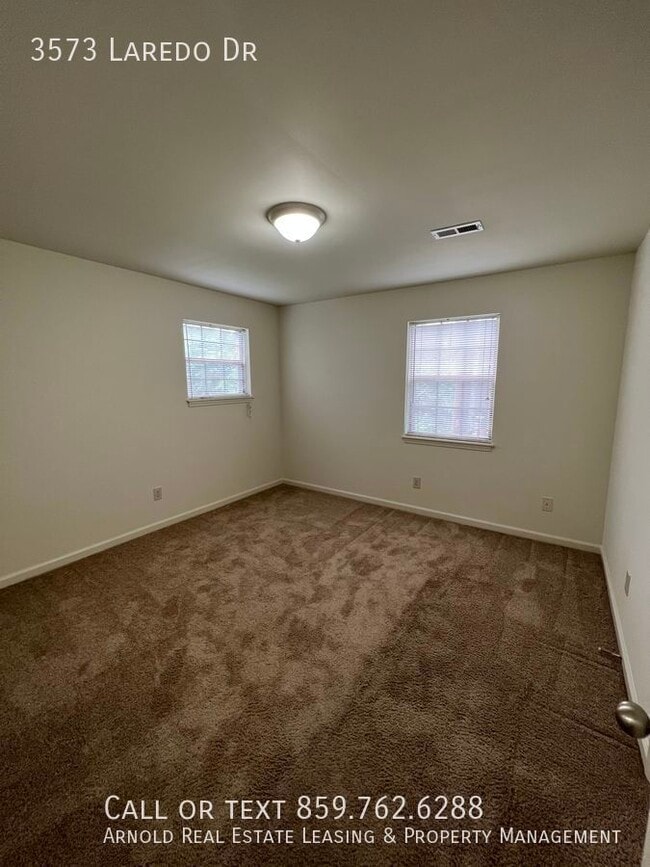 Building Photo - 3573 Laredo Dr