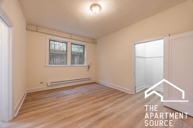 Foto del edificio - 2532 N Sawyer Ave