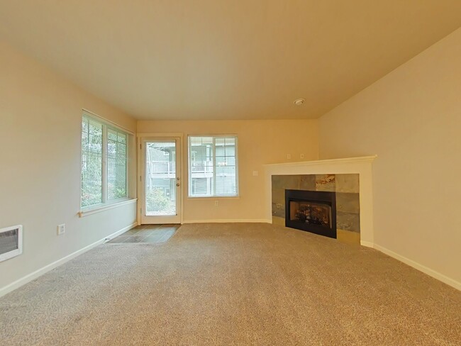 Building Photo - WINTER SPECIAL ~ $920 OFF FRIST MONTH RENT