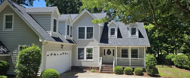 Foto del edificio - 33 Fairway Dr