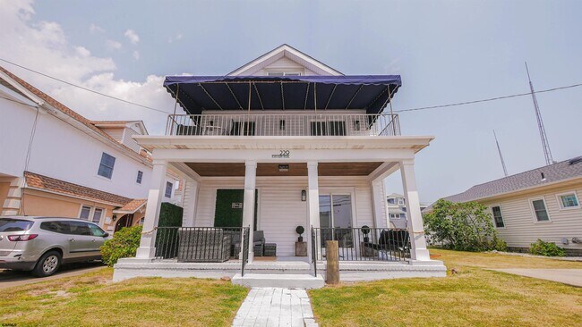 Building Photo - 229 N Derby Ave