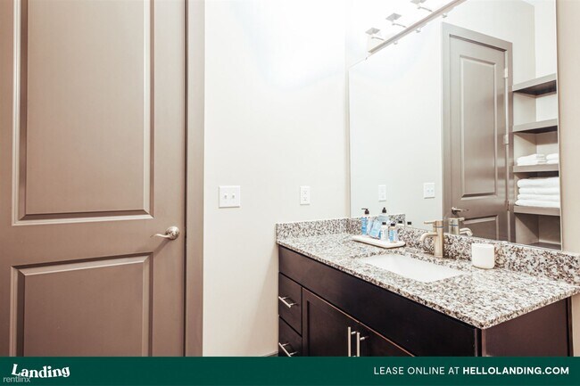 Foto del edificio - 2330 Franklin Pike