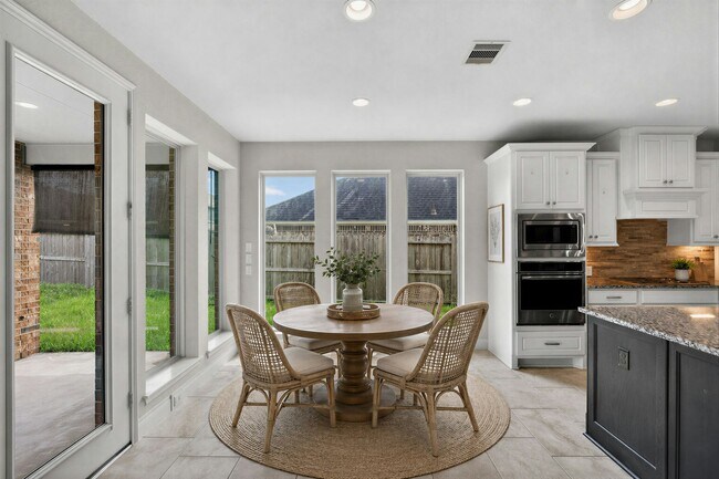 Foto del edificio - 3311 Pleasant Hollow Ln