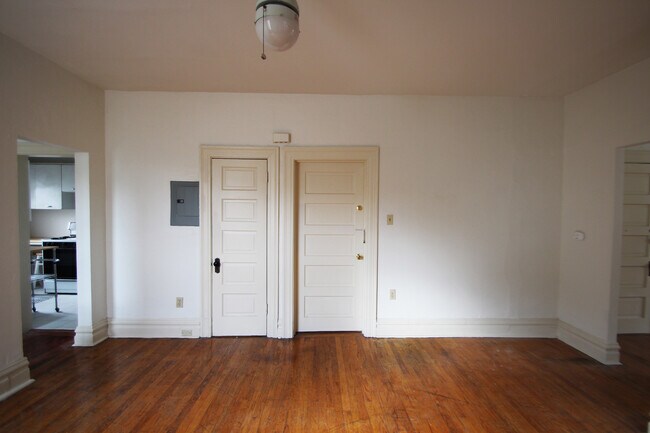 Building Photo - 434 Biddle Ave