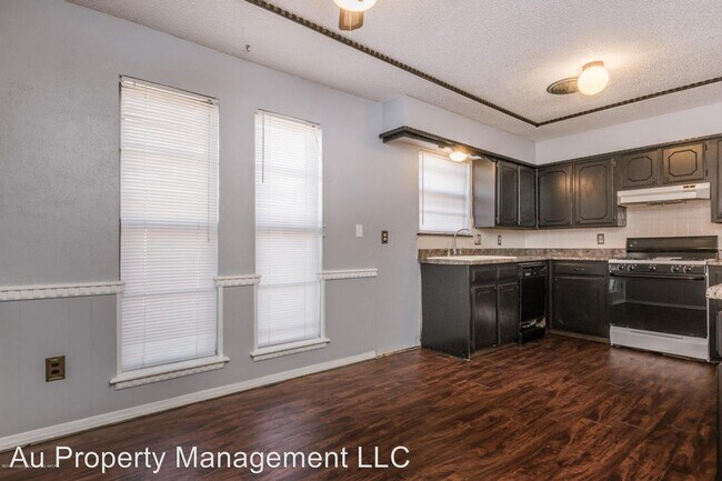 Building Photo - 4 br, 2 bath House - 4207 Dodson Dr