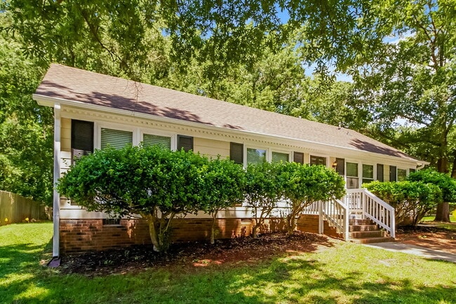 Building Photo - 6725 Barrington Dr
