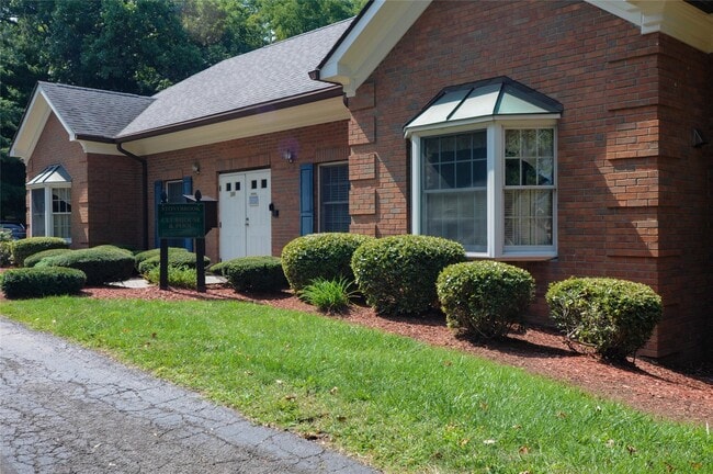 Building Photo - 78 High Point Cir