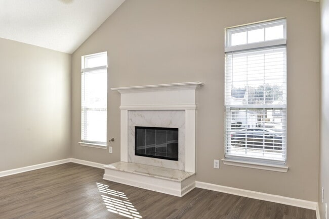 Building Photo - 8560 Guthrie Dr