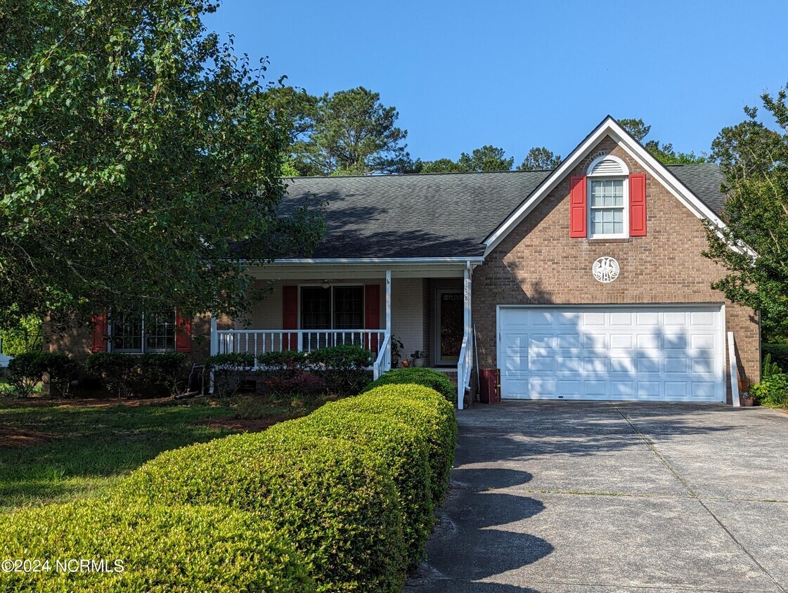 Primary Photo - 1258 Pine Valley Dr