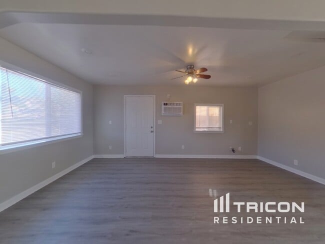 Building Photo - 3360 Barbara Cir