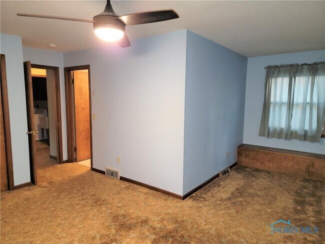 Foto del edificio - 1203 Wentworth Ave