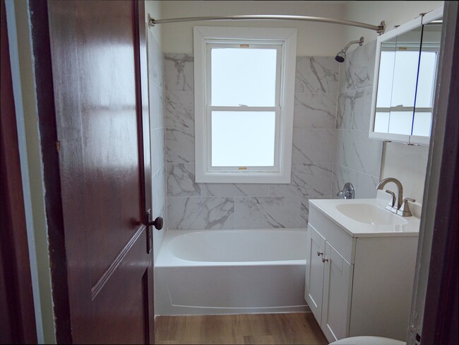 Foto del edificio - 1301 S 63rd St