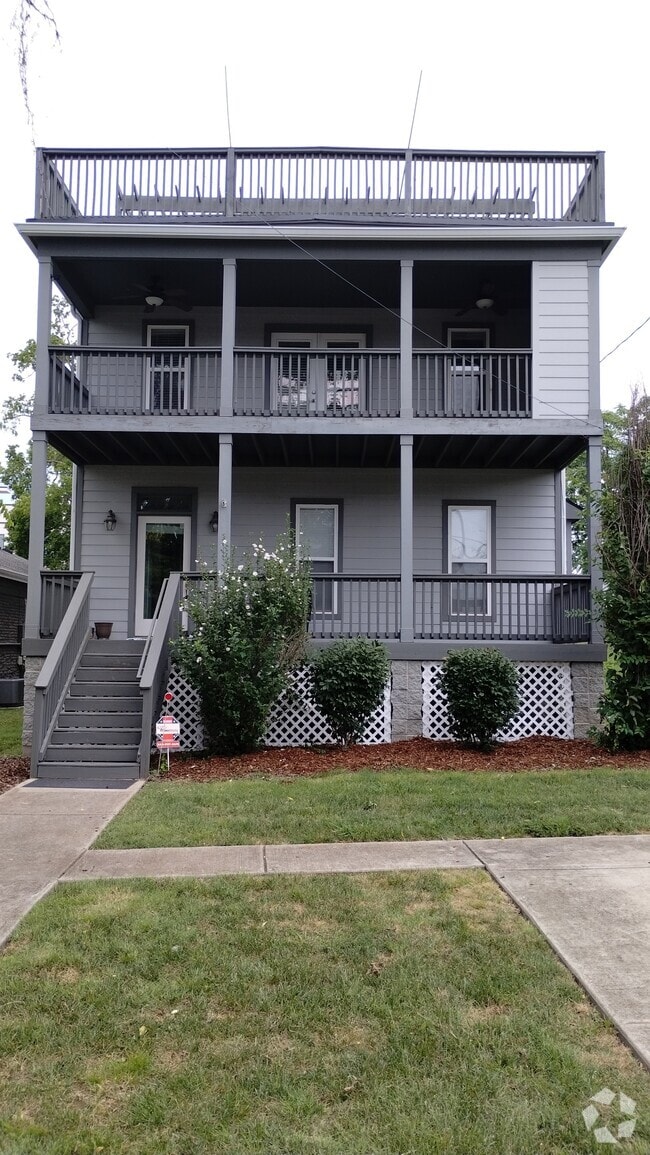 Building Photo - 1110 Argyle Ave