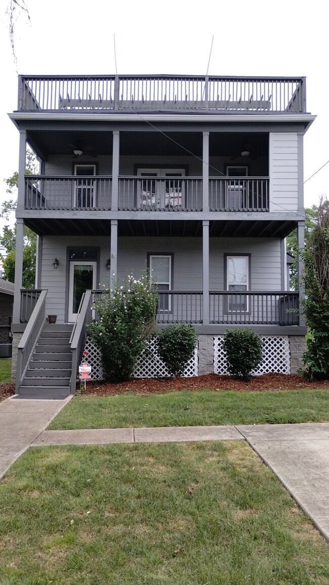 Photo - 1110 Argyle Ave House